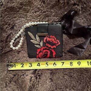 Elegant Black and Red Floral Women's Gucci wristlet
